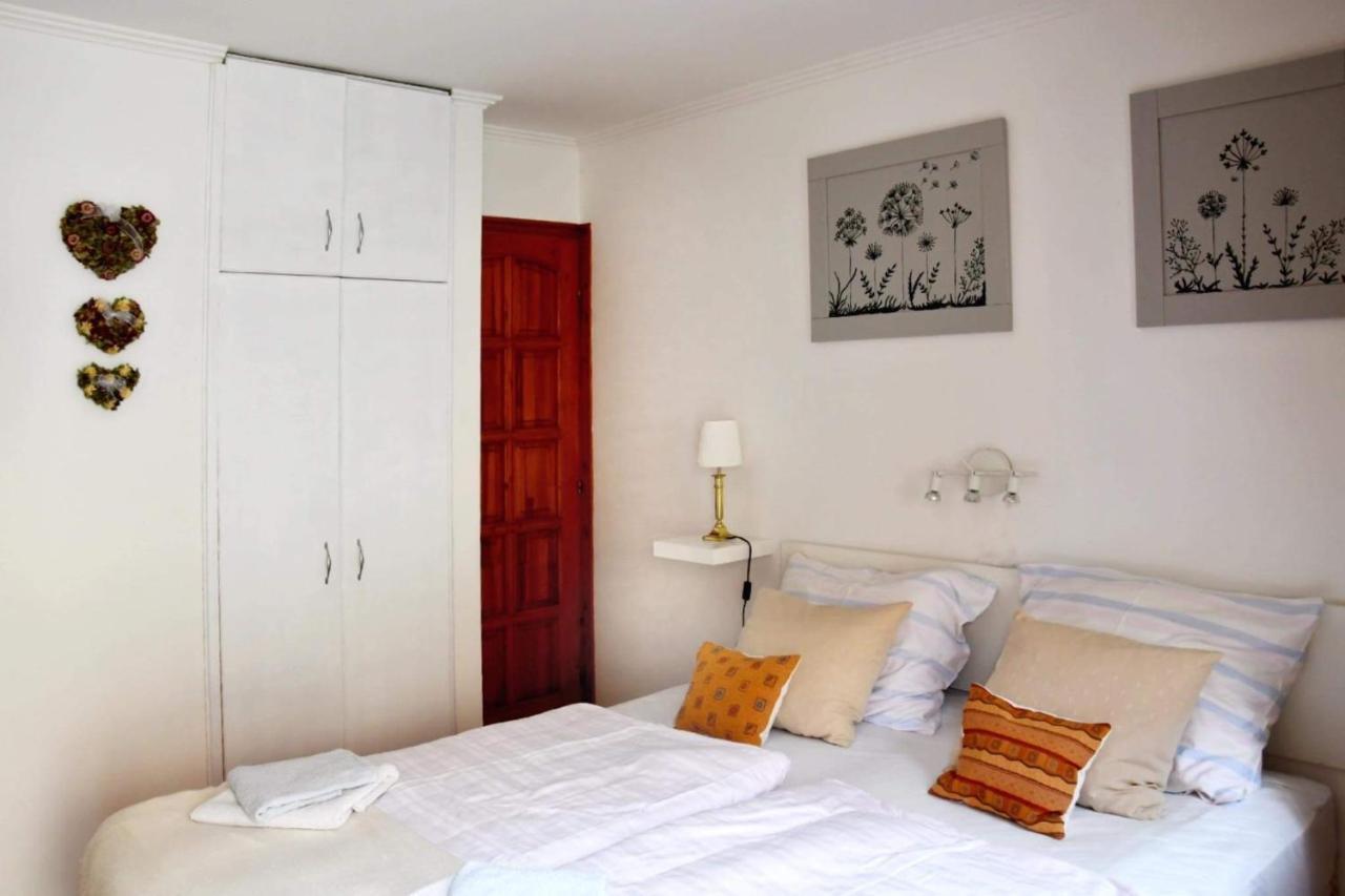 Fertőrákos Szentesi Panzio Bed & Breakfast エクステリア 写真