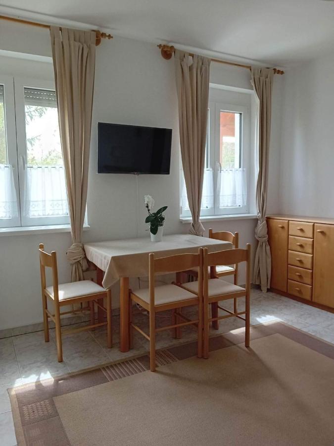 Fertőrákos Szentesi Panzio Bed & Breakfast エクステリア 写真